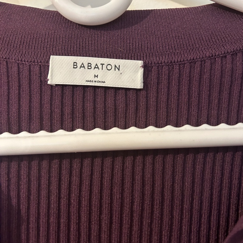 Aritzia contour long sleeve
